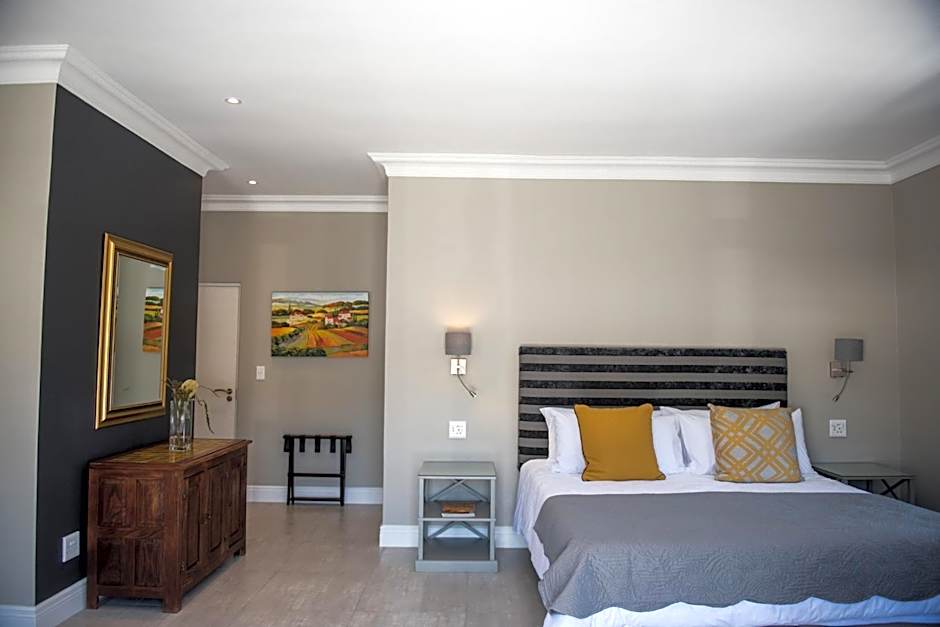 The Whale on Main B&B