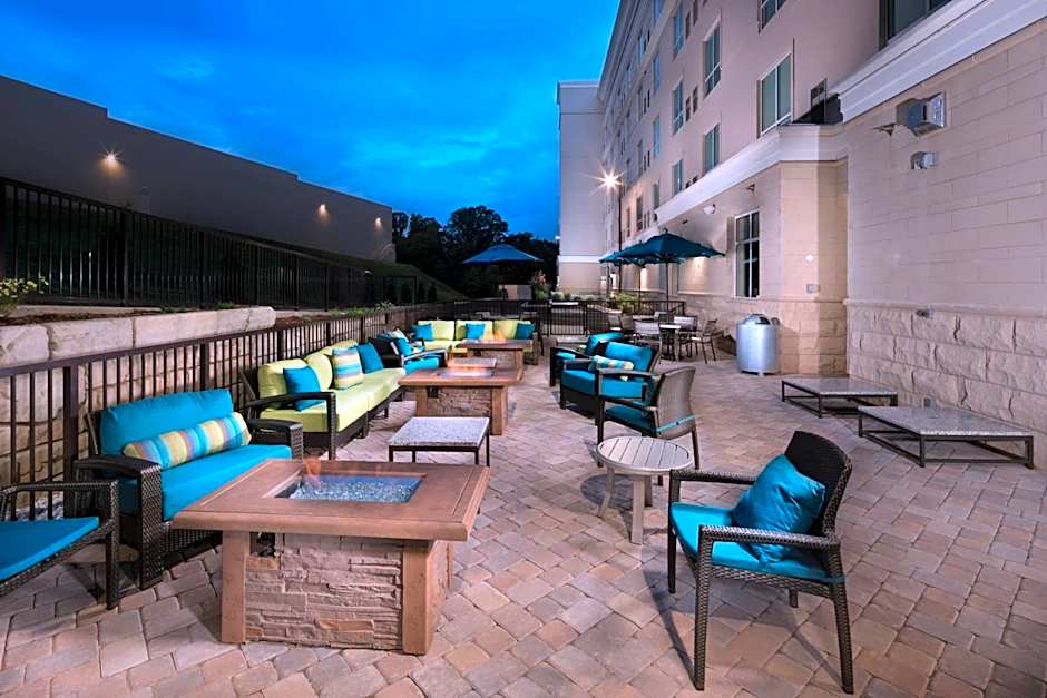 Holiday Inn & Suites Arden-Asheville Airport By IHG