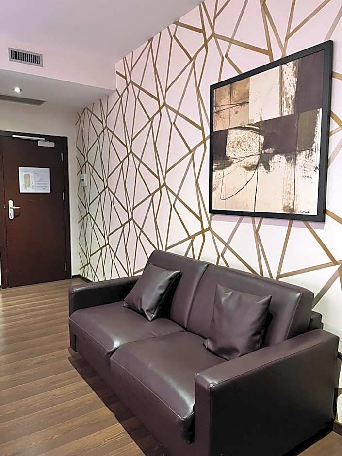 Catone District Hotel