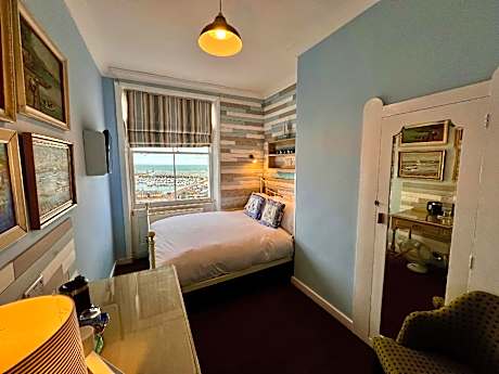 Cozy-Double room-Sea View-Ensuite with Shower