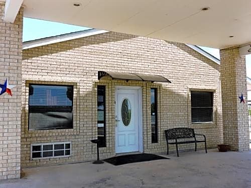 Riata Inn - Rankin