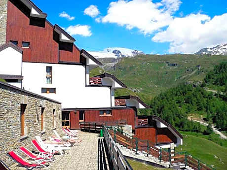 Cervinia Due