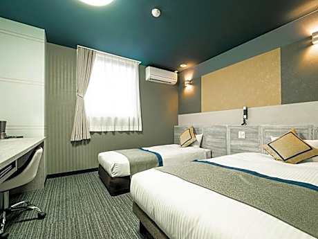 Twin Room - Non-Smoking