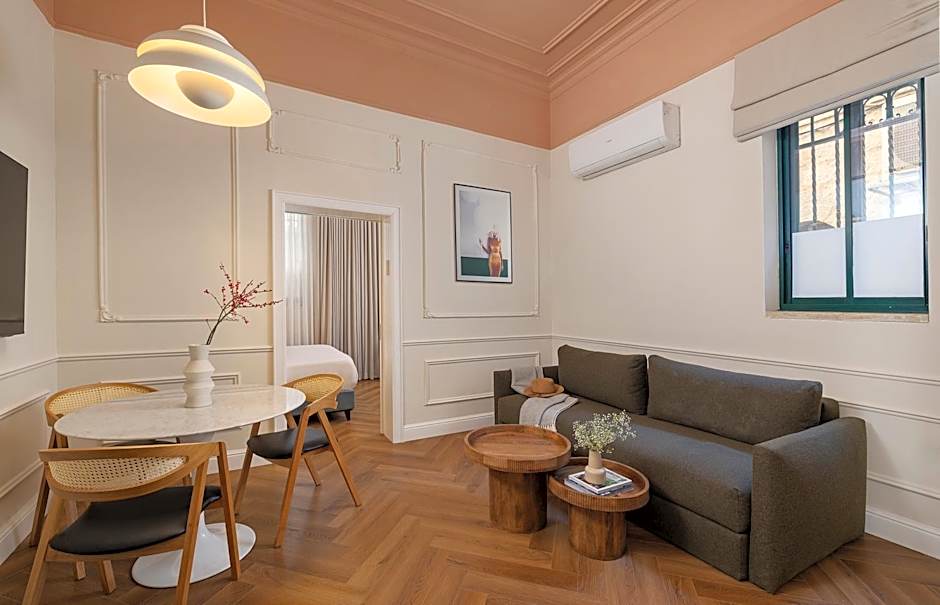 Villa Albi - Machne Yehuda Hotel