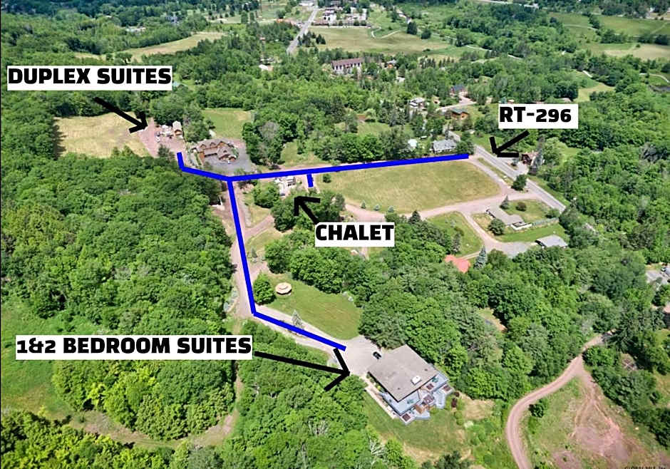 The Haüs Windham - Luxury Suites, Hot Tub, Mountain Views!