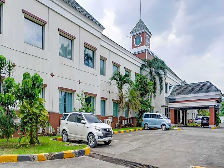 Grand Cikarang Hotel