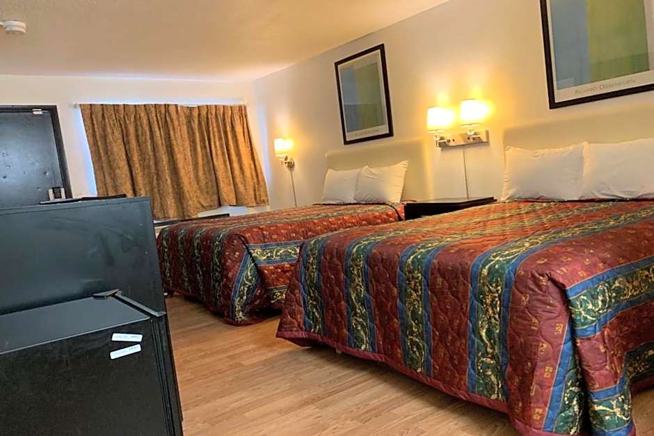 Economy Inn of Holland