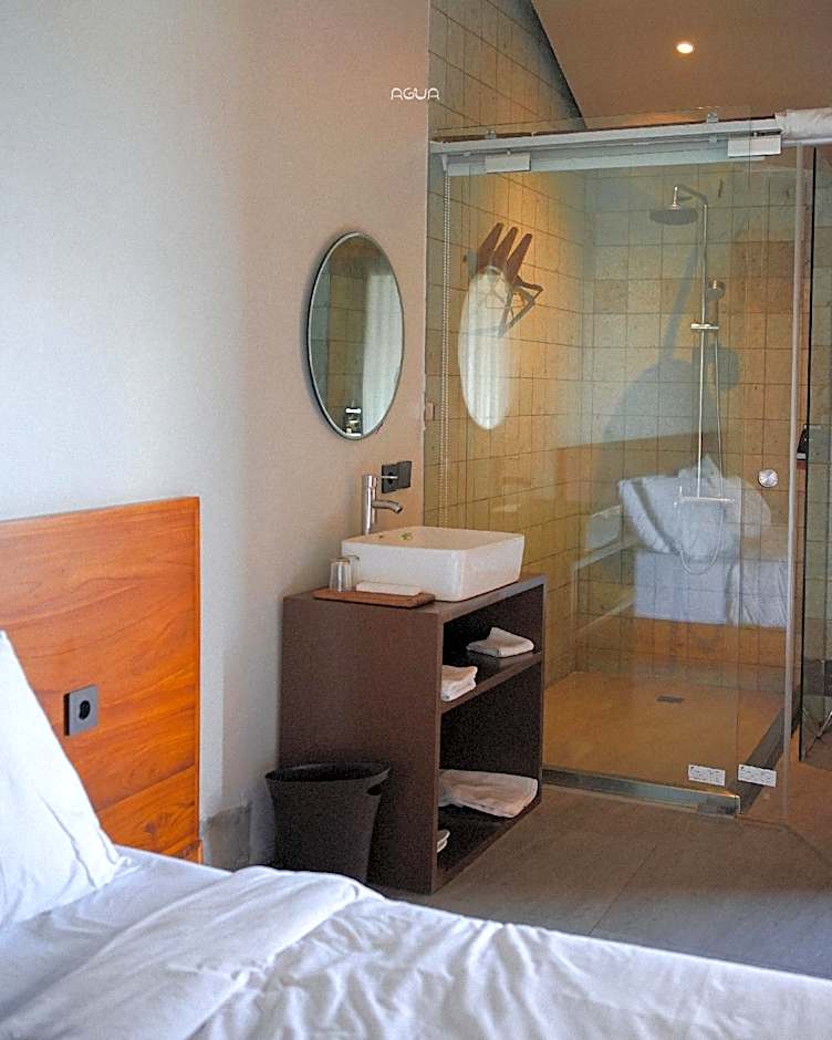 Noya Hotel
