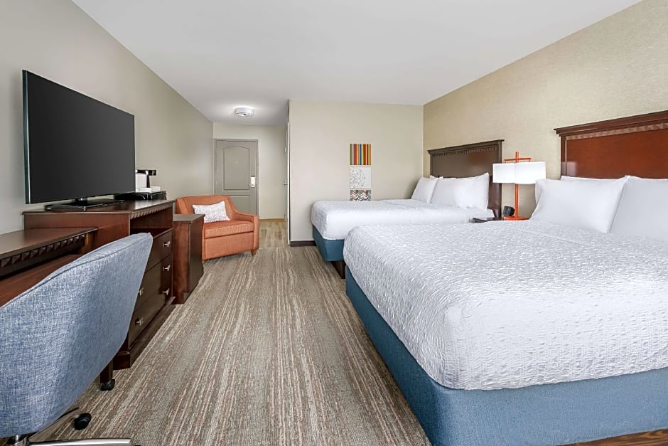 Photo 1 of 9 of 2 Queen Beds, Hearing/Mobility Accessible, Roll in Shower