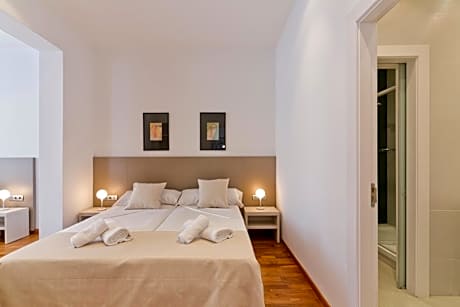 Three-Bedroom Apartment (6 Adults)