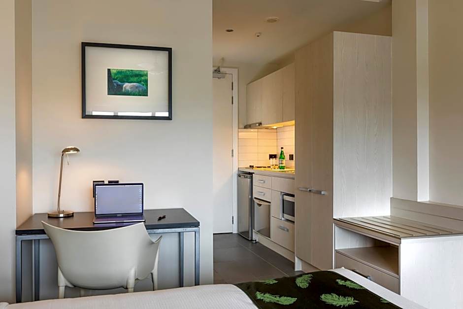 Quest Napier Hotel