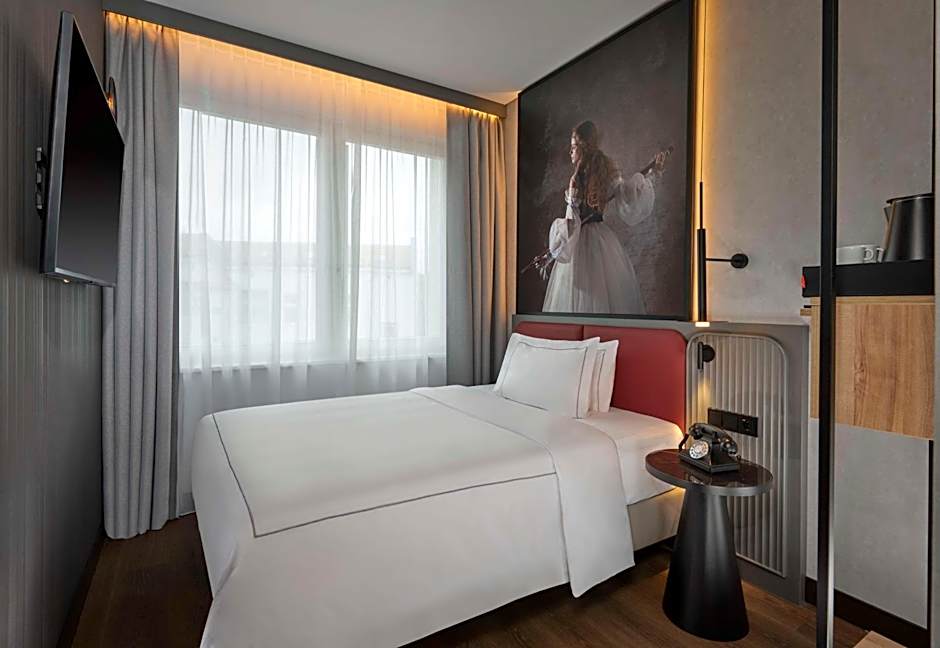 Radisson RED Berlin Kudamm 