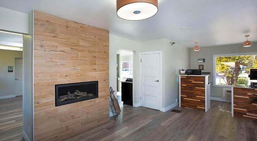 Econo Lodge Inn & Suites Durango