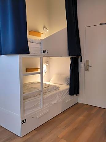 Bunk Bed in 4-Bed Mixed Dormitory Room