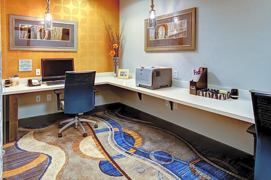 Hampton Inn and Suites Columbus, MS