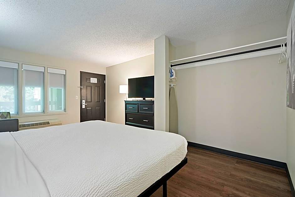 Extended Stay America Suites - Seattle - Redmond