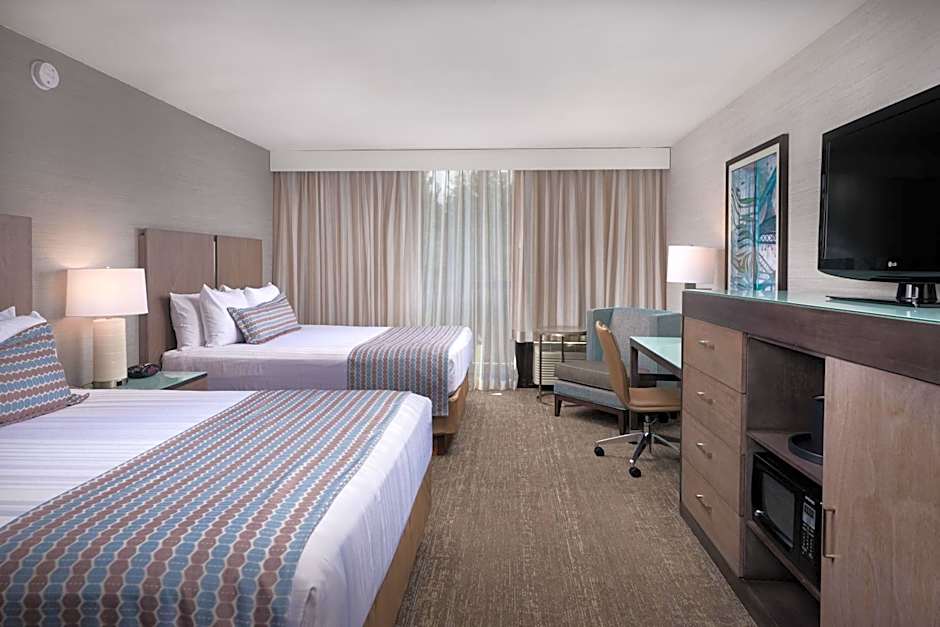 Best Western Plus Agate Beach Inn