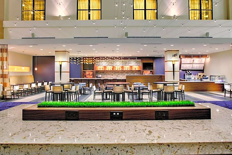 Courtyard by Marriott Atlanta Decatur Downtown/Emory