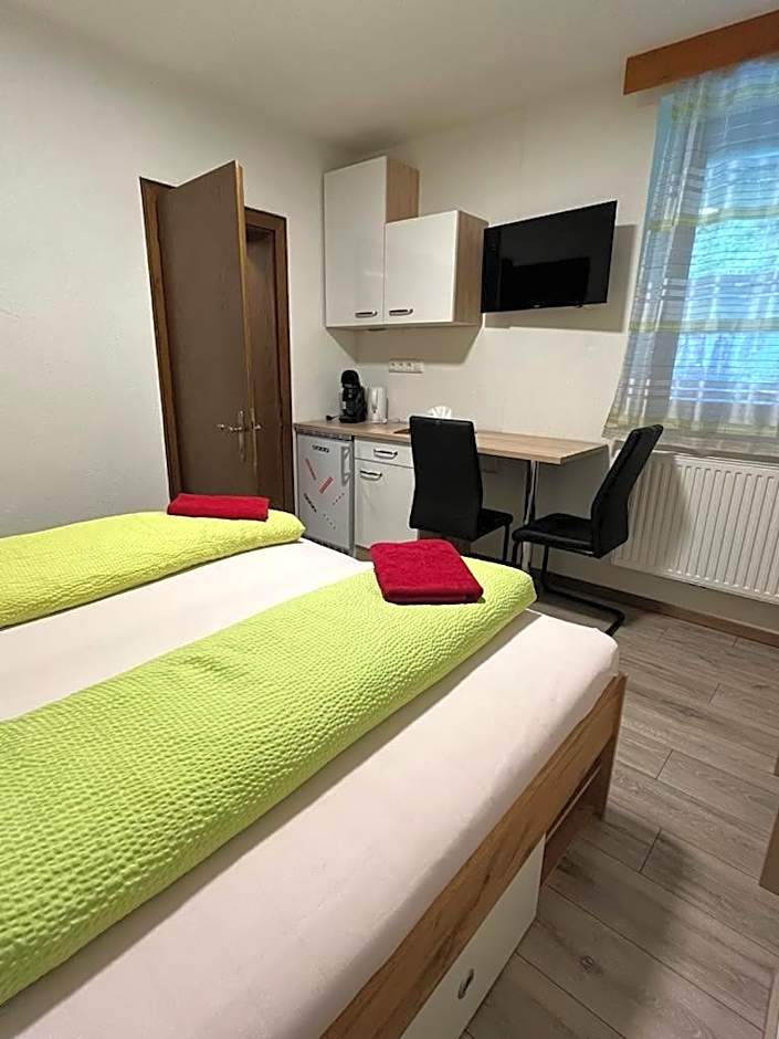 Pension Steiner, 6143 Matrei am Brenner!!Check-in between 15 - 21 o'clock!! No breakfast