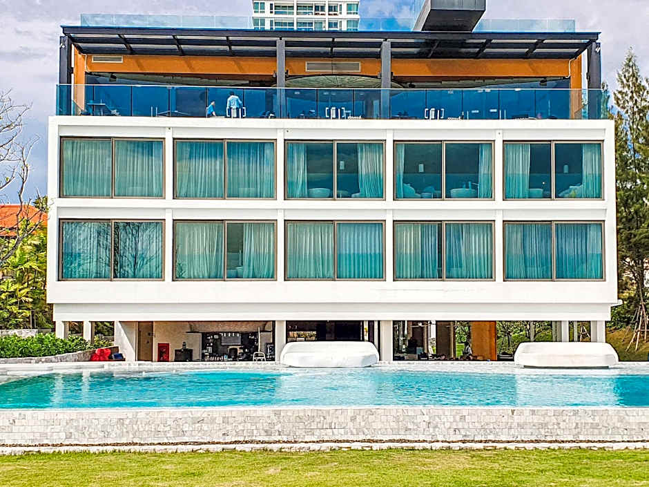 Pattaya Holiday at Veranda Residence