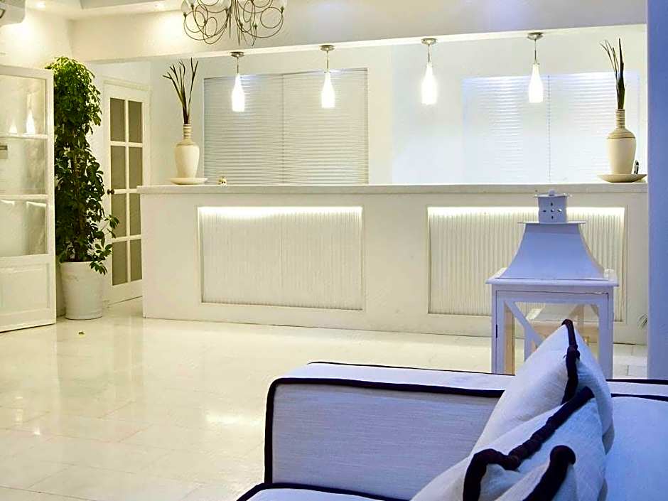 Dionysos Hotel