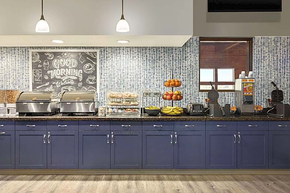 AmericInn by Wyndham Lincoln South