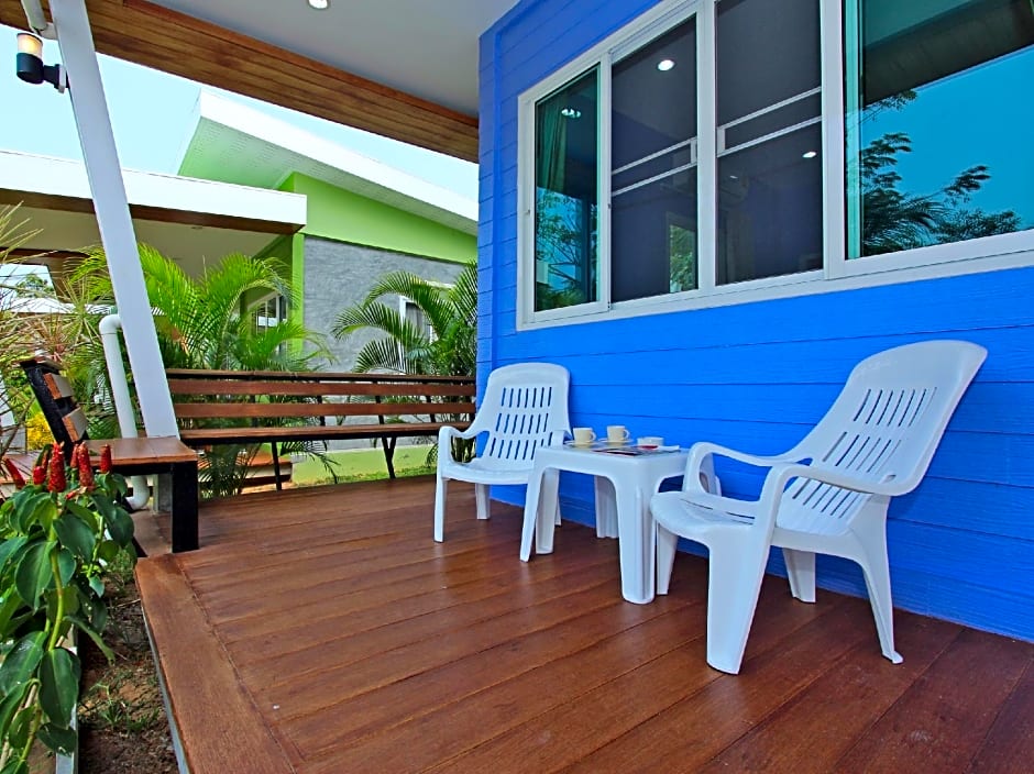 Maikhao Home Garden Bungalow