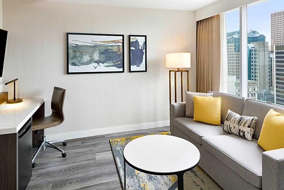 Delta Hotels by Marriott Vancouver Downtown Suites