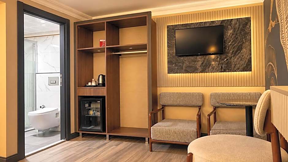 TALLES CITY HOTEL