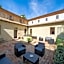 Chiostro Delle Monache Hostel Volterra