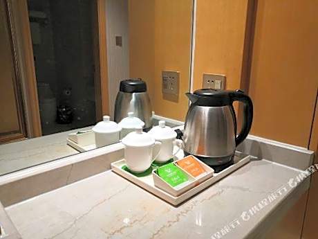 Vienna Hotel (Ledong Gongyuan)