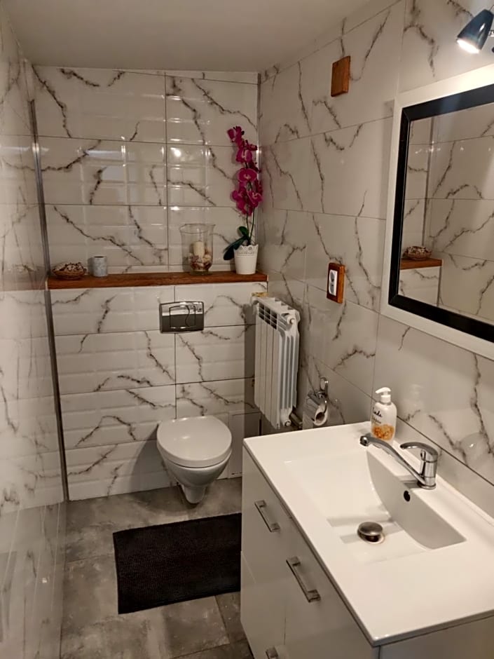 NOCLEGI-SPŁYWY BUGIEM