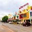 Blitz Hotel Batam Near Sultan Mahmud Ri'ayat Shah