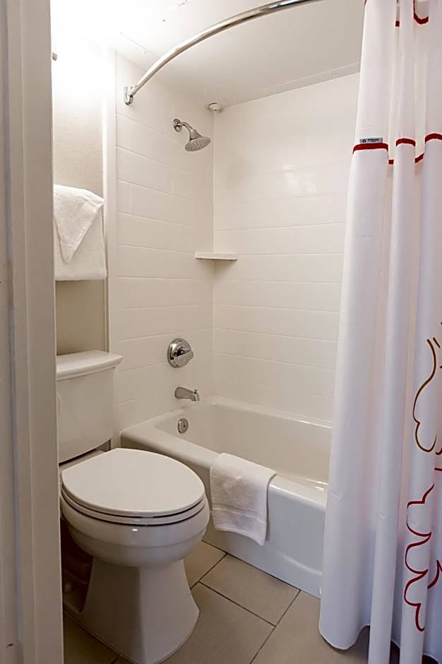 Value Suites Extended Stay - Arlington