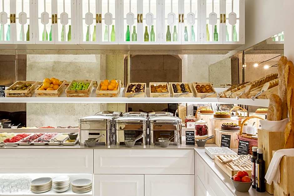 Hotel Midmost by Majestic Hotel Group