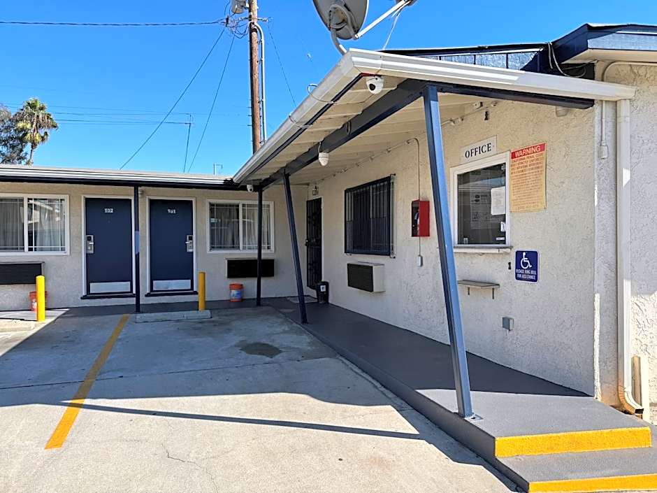 Hiland Motel