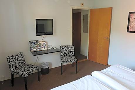 Hotel Aveny Bed & Breakfast