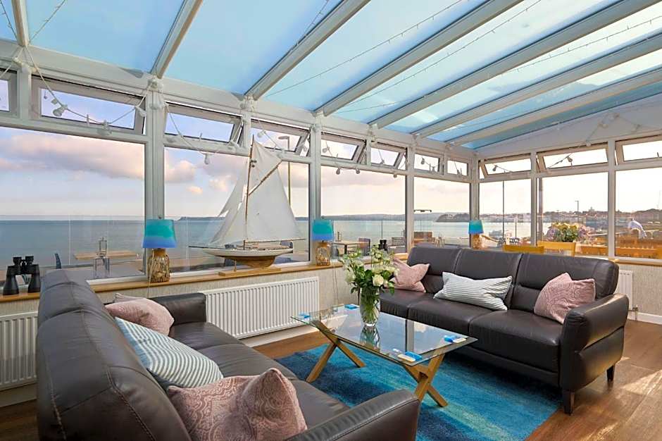 Channel View Boutique Hotel - Adults Only