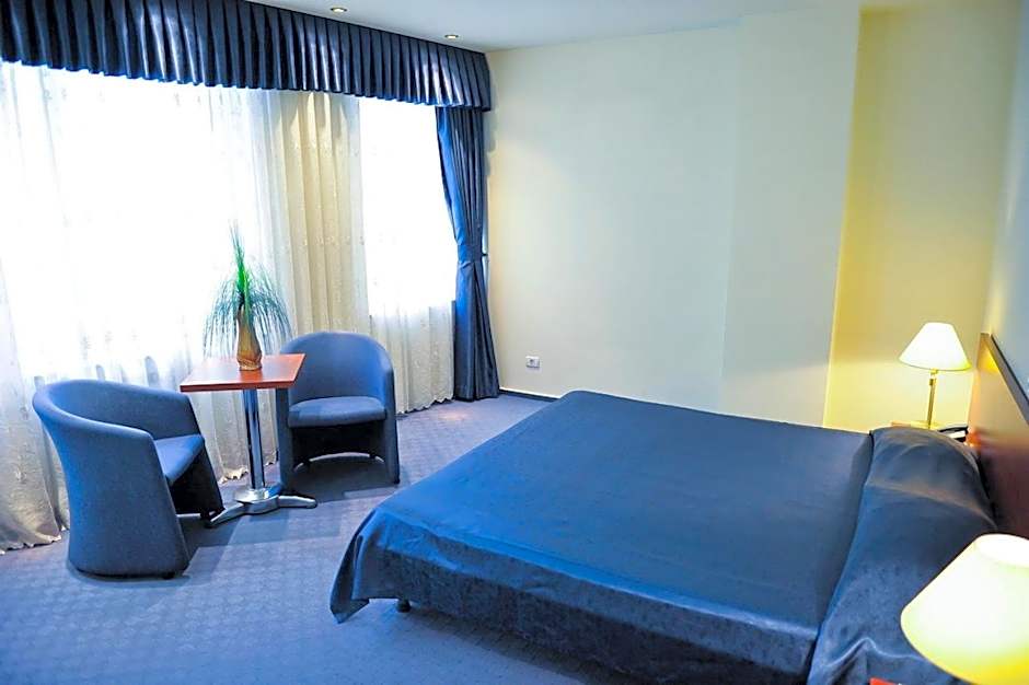 Samaa Hotel