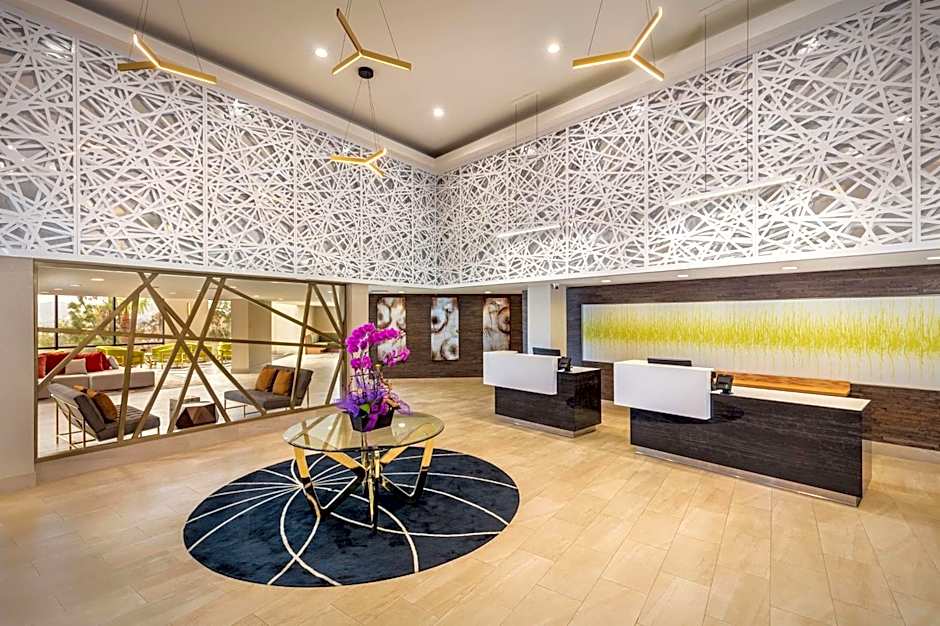 DoubleTree By Hilton Pomona