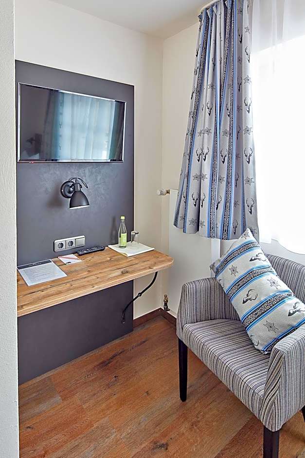 Hotel Garni Alte Säge Ruhpolding inkl Chiemgaukarte