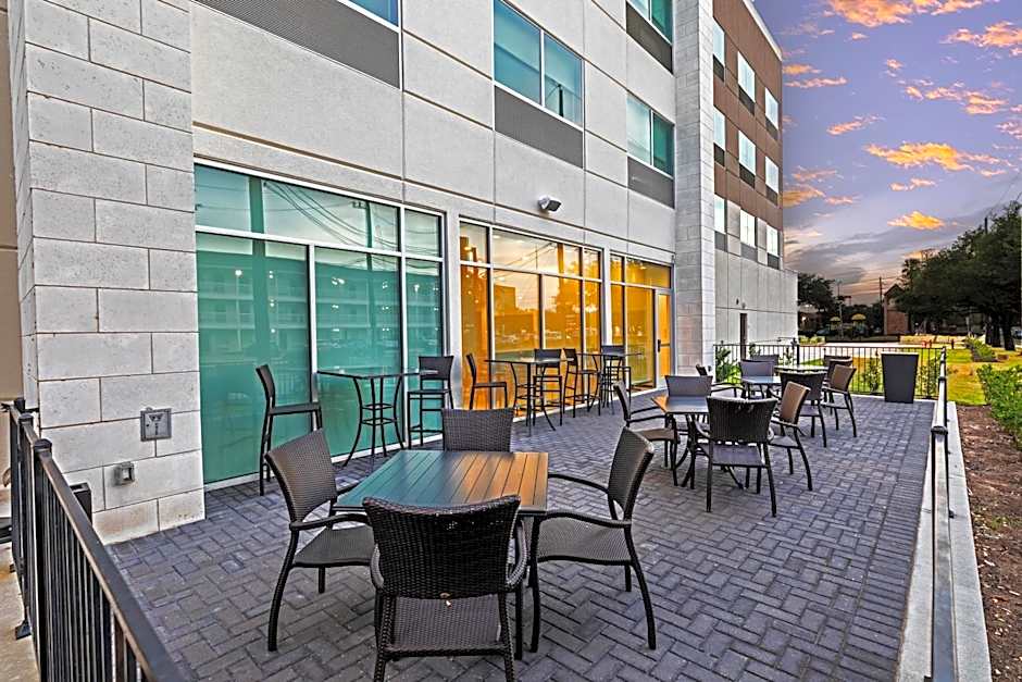 Holiday Inn Express And Suites Stafford Nw - Sugar Land By IHG