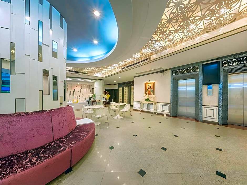The Legacy Convention Hotel