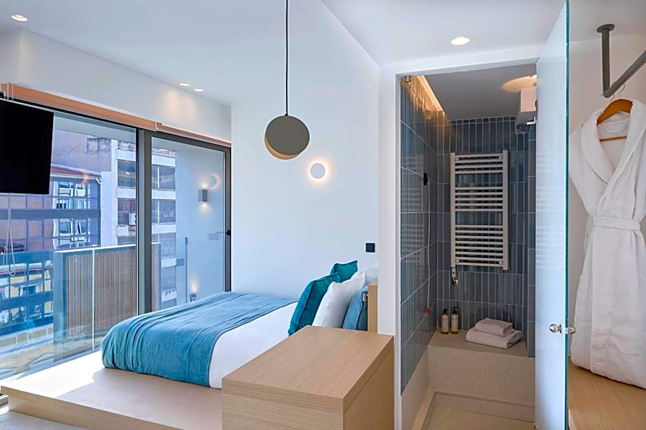 Twinn Downtown Piraeus, Santikos Collection