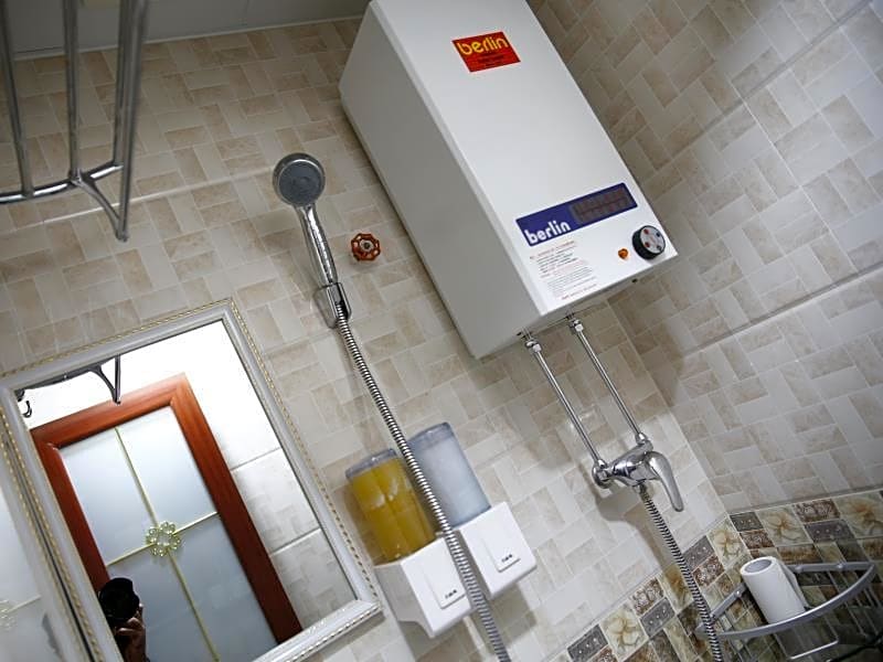 Everest Inn Guest House