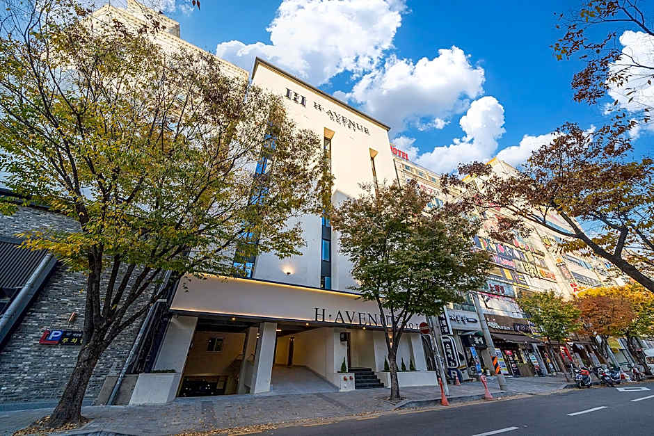 H Avenue Hotel Hwamyeong-dong