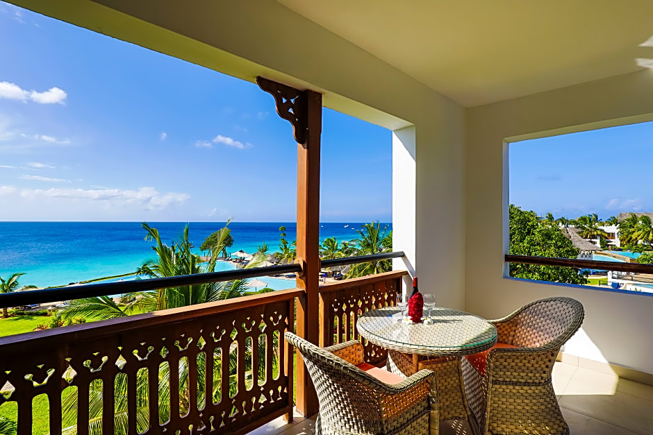 Photo 1 of 4 of Suite, Ocean front