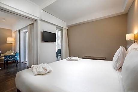 Suite with City View