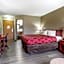 Econo Lodge Inn And Suites