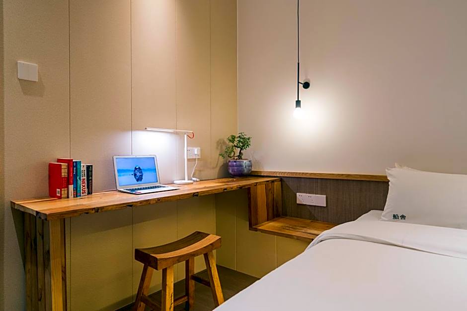 Zen Tea House Seven Stars Park